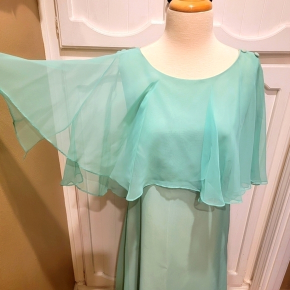VINTAGE 70s pale green chiffon maxi dress 👗 - Picture 1 of 11